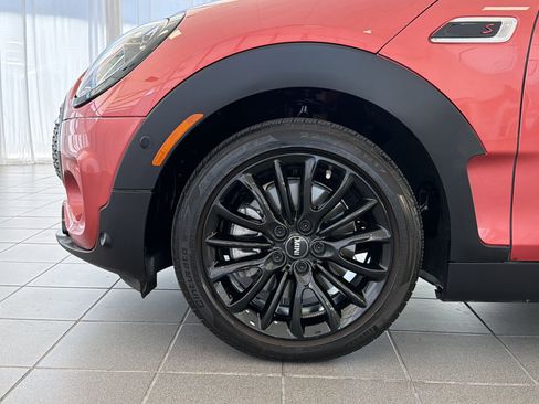 Certified 2024 MINI Cooper Clubman S AWD/4WD image 12