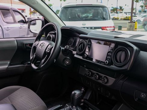 Used 2022 Toyota Tacoma SR image 22
