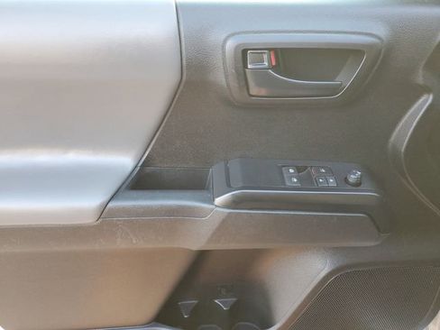 Used 2021 Toyota Tacoma SR w/ SR Convenience Package image 16