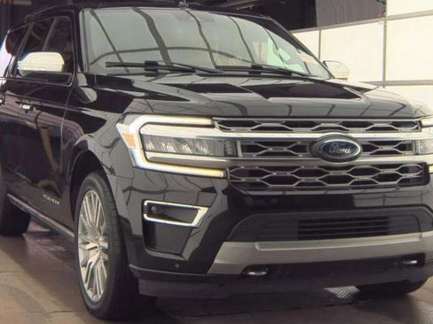 Used 2023 Ford Expedition Platinum AWD/4WD image 1
