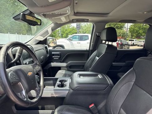 Used 2018 Chevrolet Silverado 1500 LTZ Z71 w/ Redline Edition AWD/4WD image 7