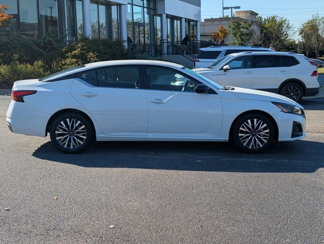 Used 2026 Nissan Altima 2.5 SV FWD image 4