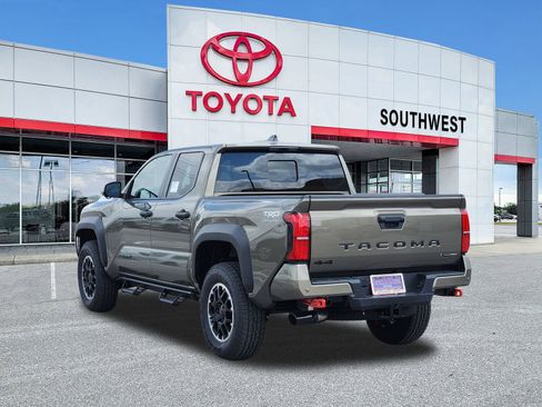 New 2026 Toyota Tacoma TRD Off-Road w/ TRD Off Road Premium Package AWD/4WD image 4