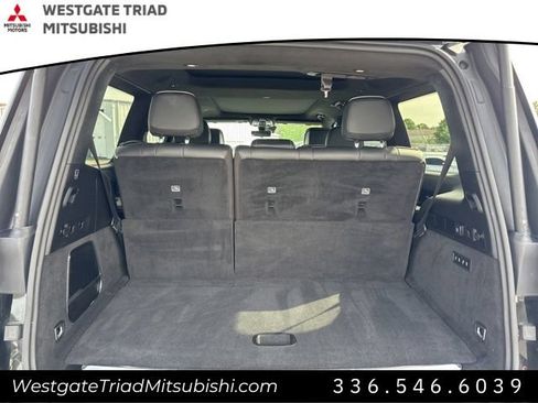 Used 2023 Jeep Grand Wagoneer Series II w/ Flexible Seating Group AWD/4WD image 18