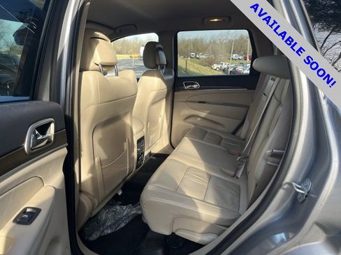 Used 2015 Jeep Grand Cherokee Limited image 11