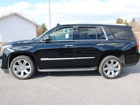 Used 2020 Cadillac Escalade Premium Luxury image 6