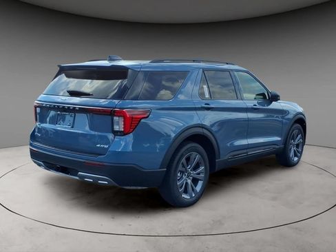New 2026 Ford Explorer Active w/ Active Comfort Package AWD/4WD image 9