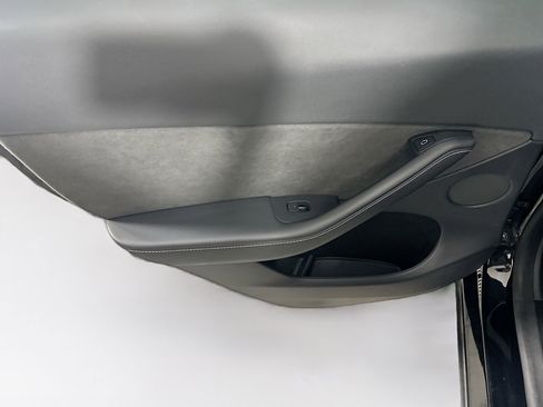 Used 2023 Tesla Model Y Long Range image 24