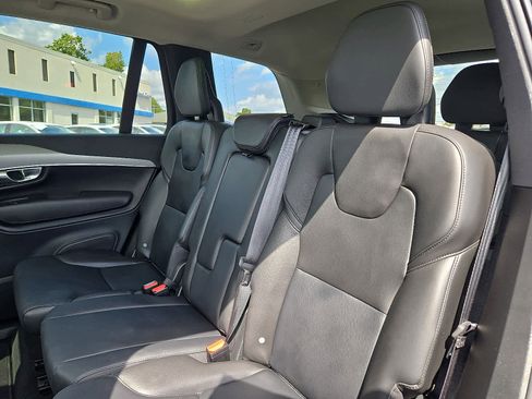 Used 2025 Volvo XC90 B5 Core image 13