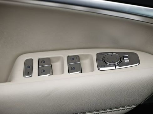 New 2026 Genesis G70 2.5T image 21