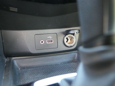 Used 2018 Nissan Rogue SV FWD image 21