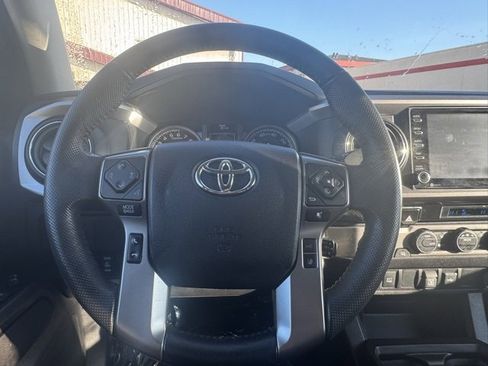 Used 2022 Toyota Tacoma SR5 w/ Trail Edition image 21