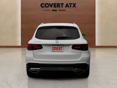 Used 2022 Mercedes-Benz GLC 300 image 4