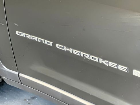 Used 2023 Jeep Grand Cherokee L Limited w/ Trailer Tow Group (B) AWD/4WD image 27