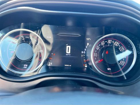Used 2023 Dodge Challenger SXT RWD image 12