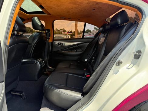 Used 2019 INFINITI Q50 Luxe AWD/4WD image 10