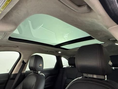 Used 2019 Jaguar F-PACE Prestige AWD/4WD image 26