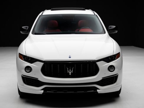 Used 2022 Maserati Levante GT AWD/4WD image 7