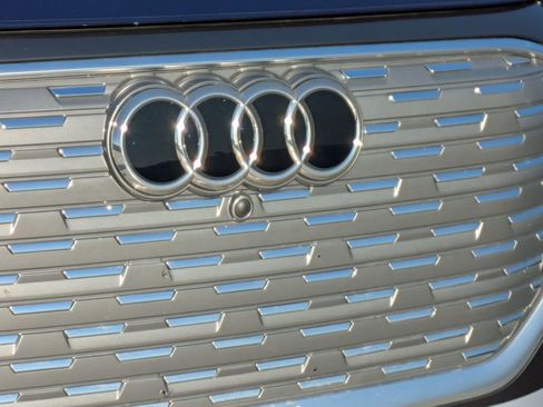 Used 2023 Audi Q4 e-tron Premium w/ Convenience Package image 26