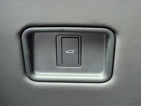 New 2026 Land Rover Range Rover Long Wheelbase SE AWD/4WD image 21