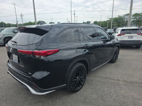 Used 2023 Toyota Highlander XSE FWD image 5