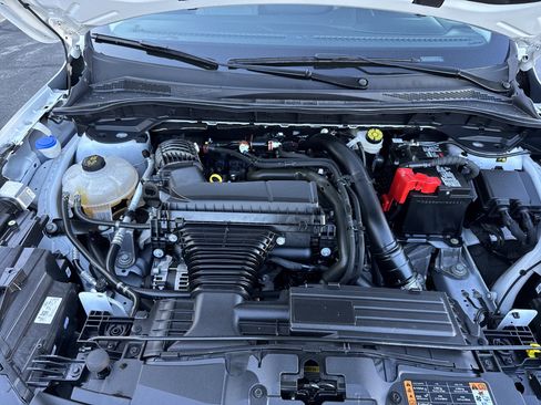 Used 2024 Ford Escape Platinum w/ Premium Technology Package image 43