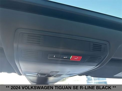 Used 2024 Volkswagen Tiguan SE R-Line image 38