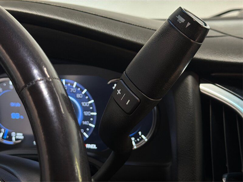 Used 2020 Cadillac Escalade ESV Premium Luxury AWD/4WD image 34