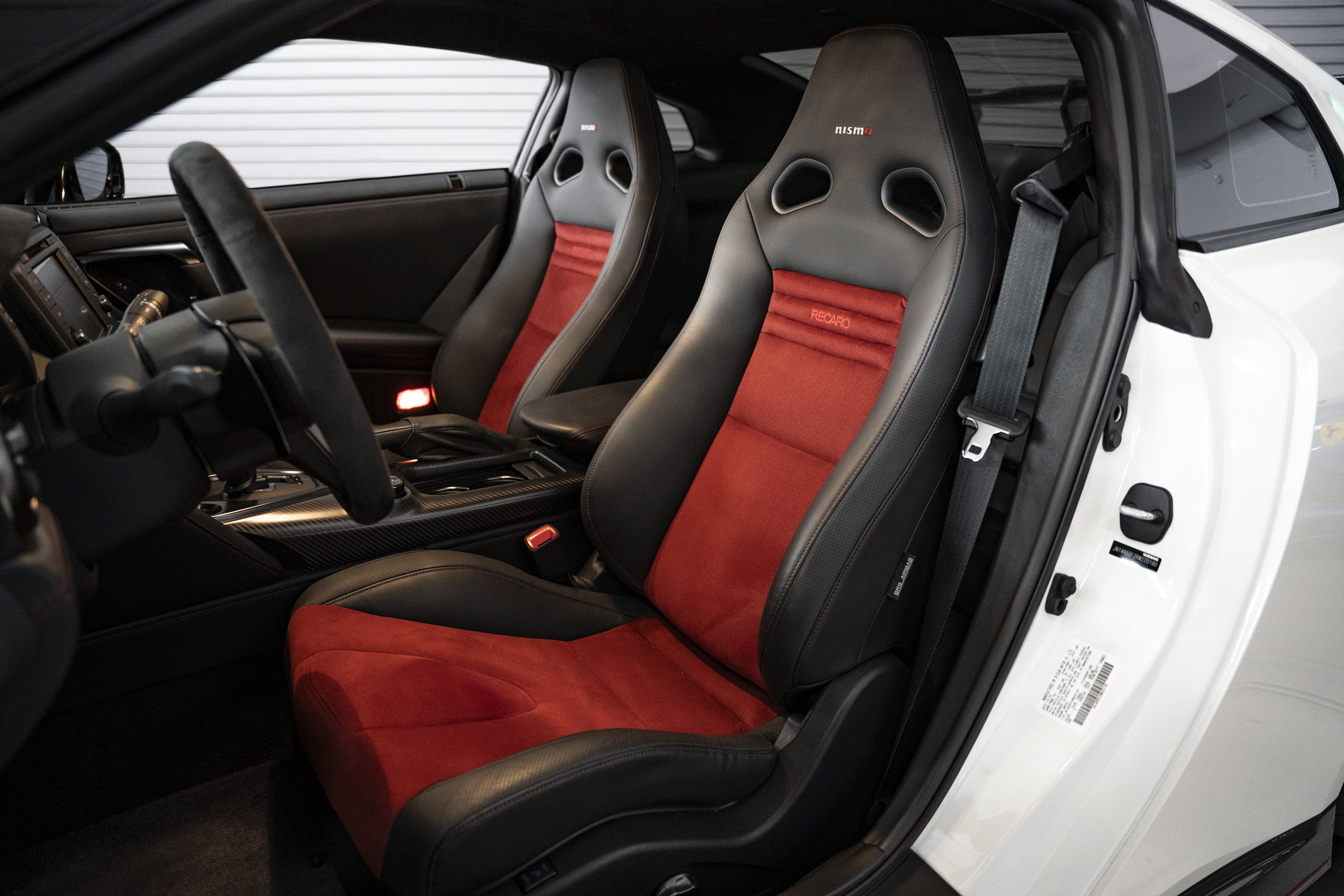 Used 2024 Nissan GT-R NISMO w/ Floor Mat Package AWD/4WD image 39