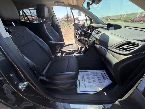 Used 2016 Buick Encore FWD image 35