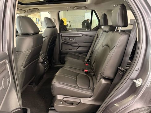New 2026 Honda Pilot Touring image 16