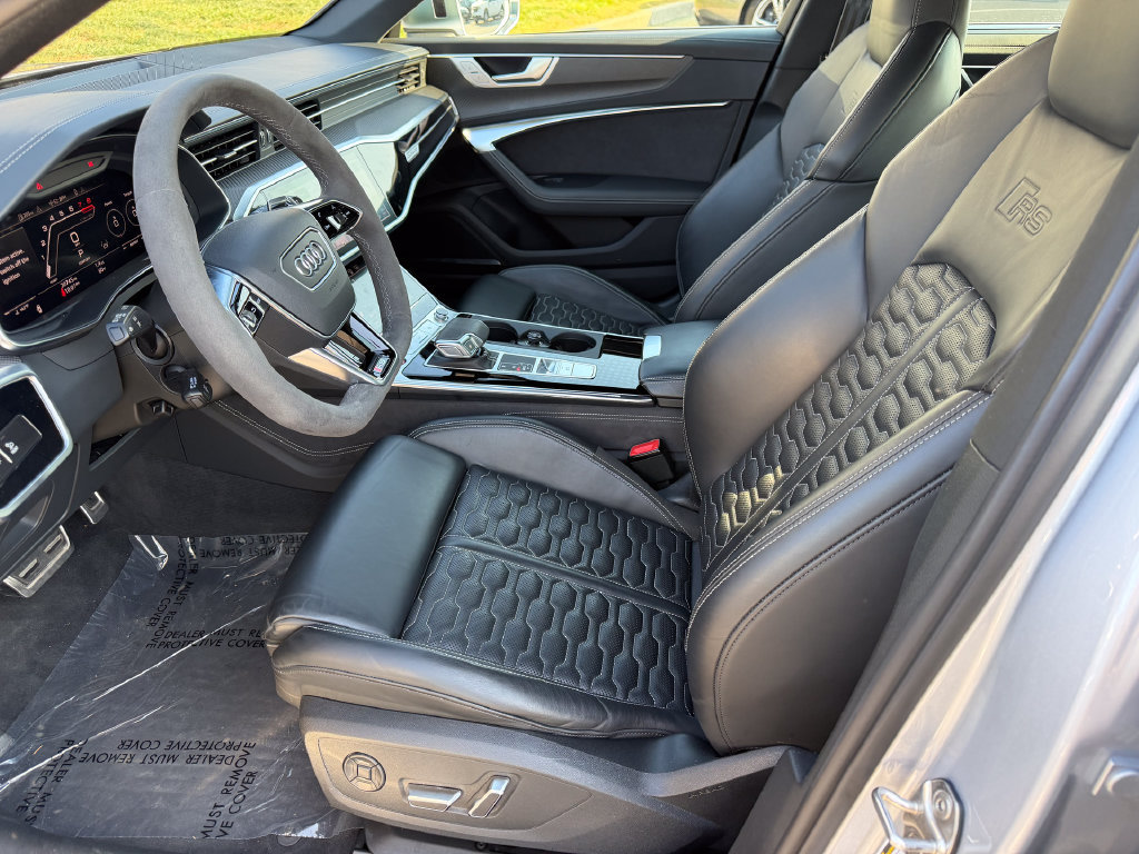Used 2023 Audi RS 6 AWD/4WD image 3