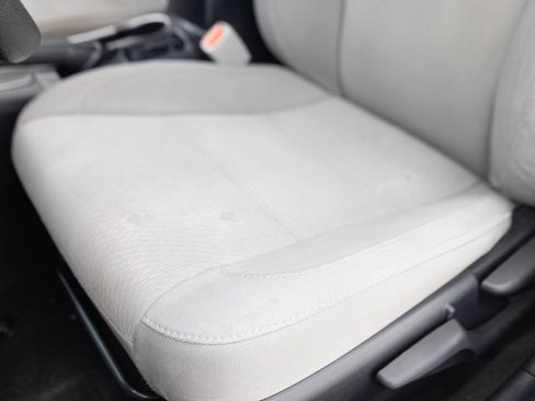 Used 2015 Toyota Corolla LE FWD image 21