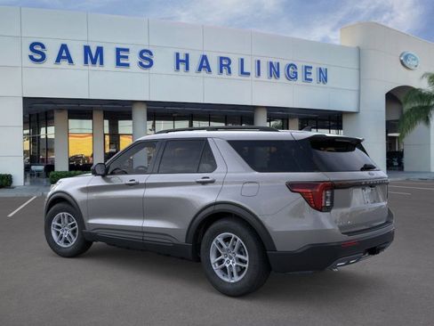 New 2026 Ford Explorer Active RWD image 4