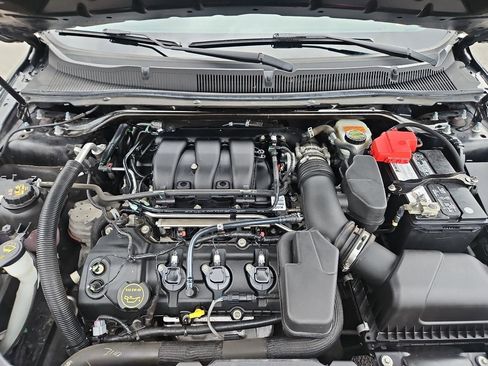 Used 2016 Ford Taurus SEL image 36