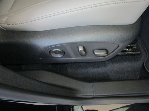 New 2026 GMC Acadia Elevation image 28