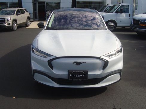 Used 2021 Ford Mustang Mach-E Premium image 2