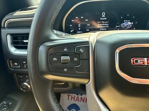 Used 2024 GMC Yukon SLT image 36
