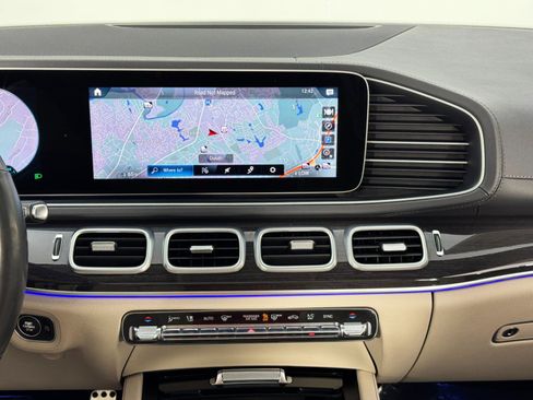 Used 2020 Mercedes-Benz GLS 580 4MATIC image 28