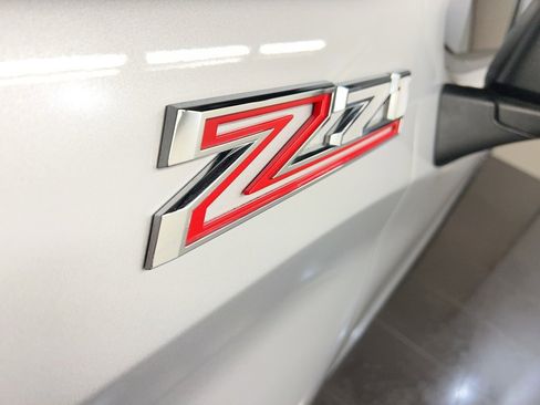 Used 2020 Chevrolet Silverado 1500 Custom Trail Boss w/ Custom Convenience Package image 31