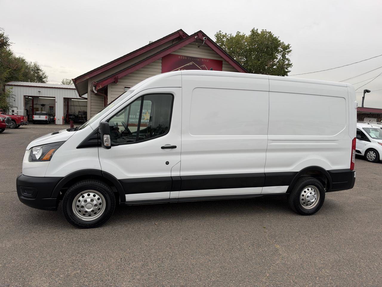 Used 2022 Ford Transit 250 Medium Roof AWD w/ Interior Upgrade Package image 5