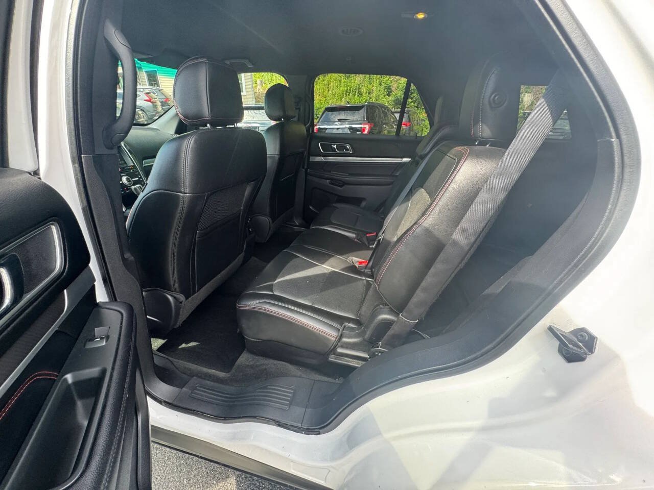 Used 2016 Ford Explorer Sport w/ Equipment Group 401A AWD/4WD image 7