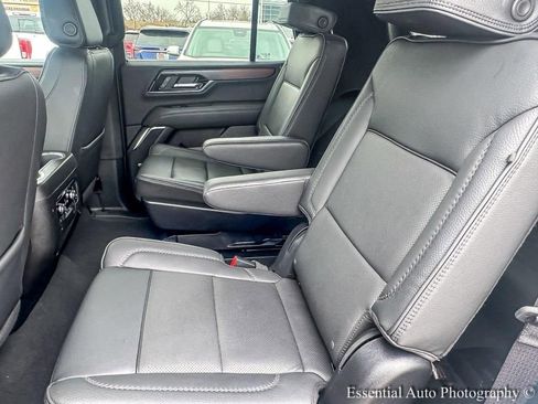 Used 2025 GMC Yukon Denali image 11
