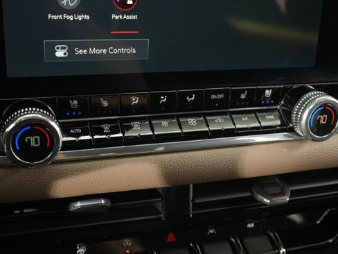 Used 2024 GMC Canyon Denali AWD/4WD image 44
