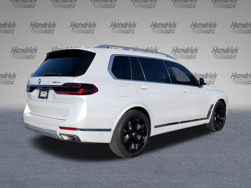 Used 2023 BMW X7 xDrive40i w/ Premium Package image 7