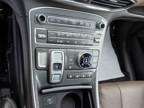 Used 2021 Hyundai Santa Fe Limited image 6