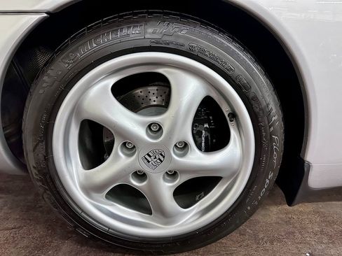 Used 2000 Porsche 911 Cabriolet image 31