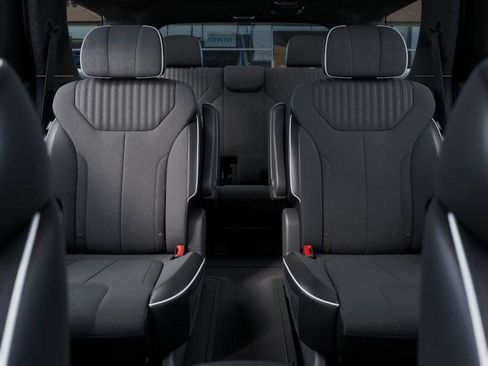 New 2025 Hyundai Palisade Calligraphy image 12