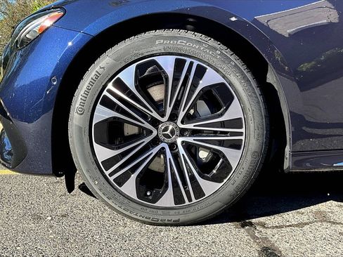 New 2026 Mercedes-Benz E 350 4MATIC Sedan image 12