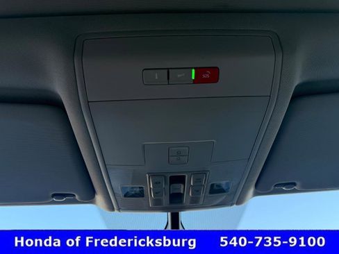 Used 2021 Volkswagen Atlas SE w/ Panoramic Sunroof Package image 40